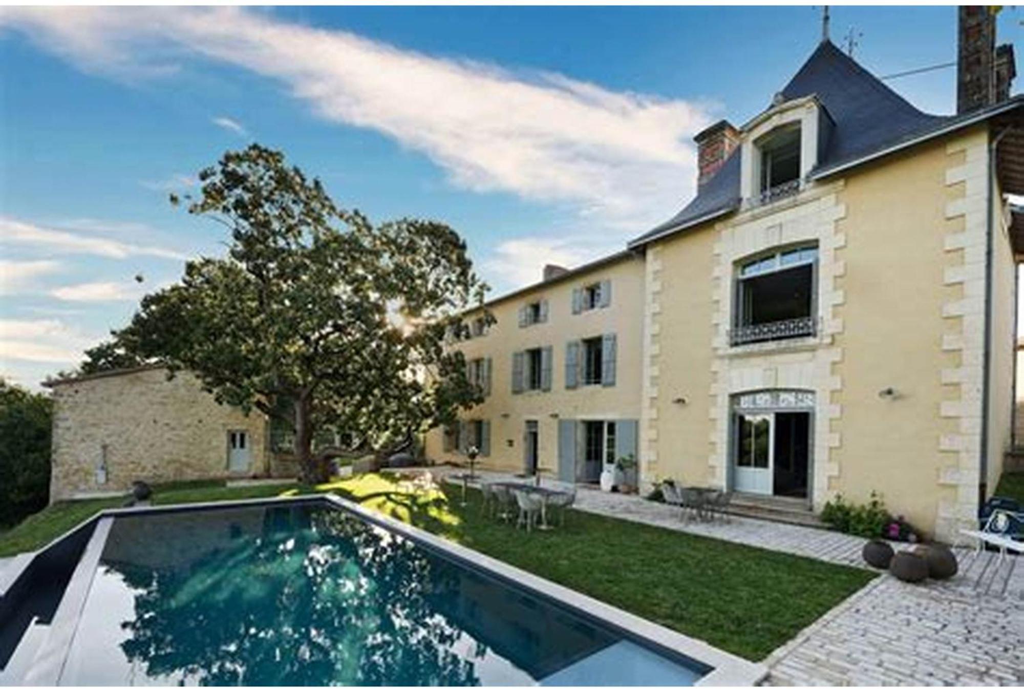 Gites Les Demeures De Valette Azay-le-Brule Buitenkant foto