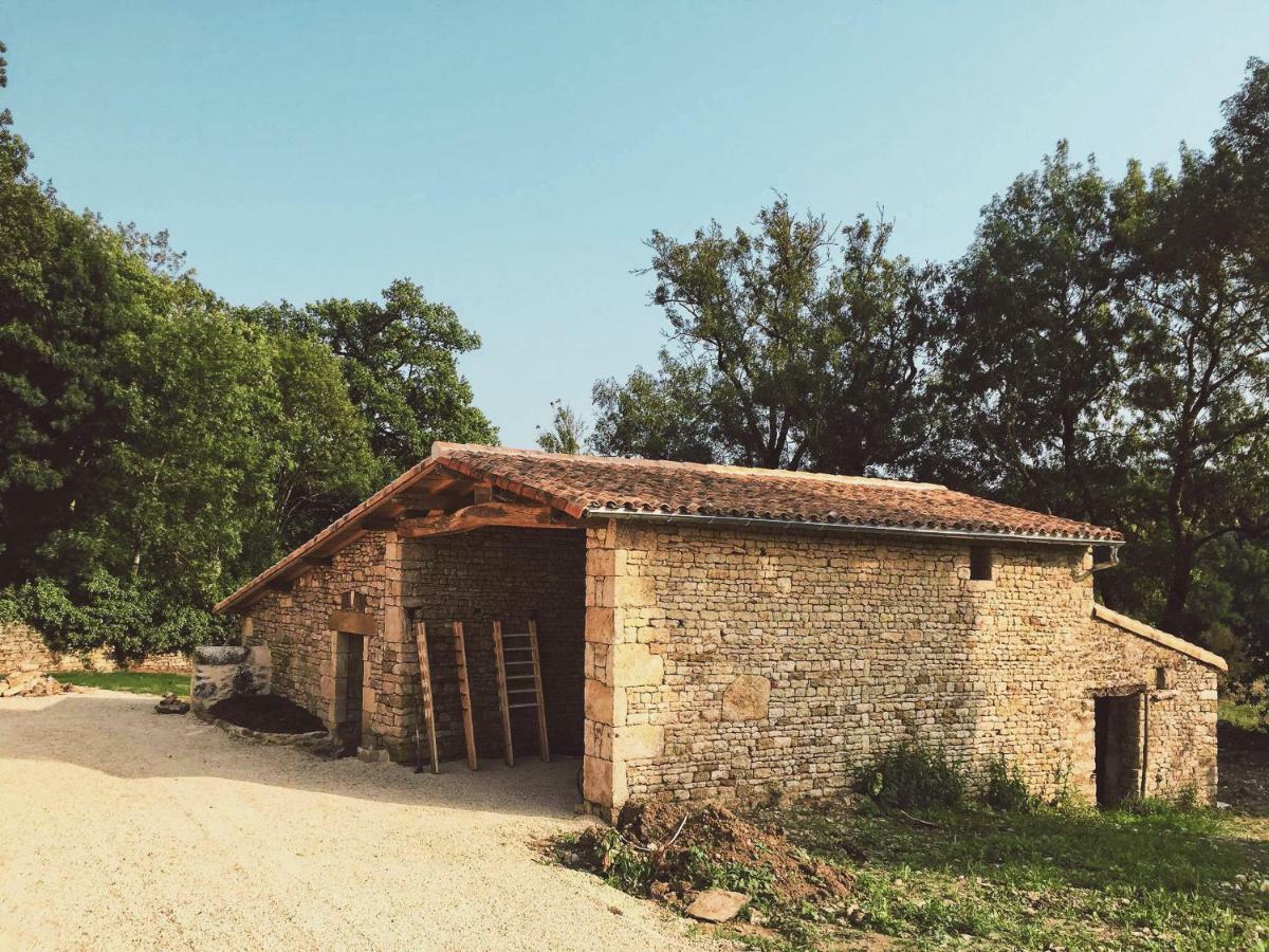 Gites Les Demeures De Valette Azay-le-Brule Buitenkant foto