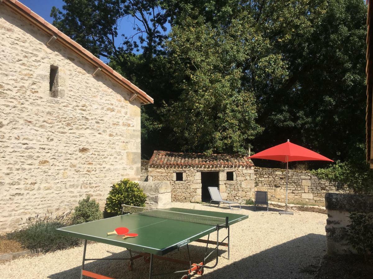 Gites Les Demeures De Valette Azay-le-Brule Buitenkant foto
