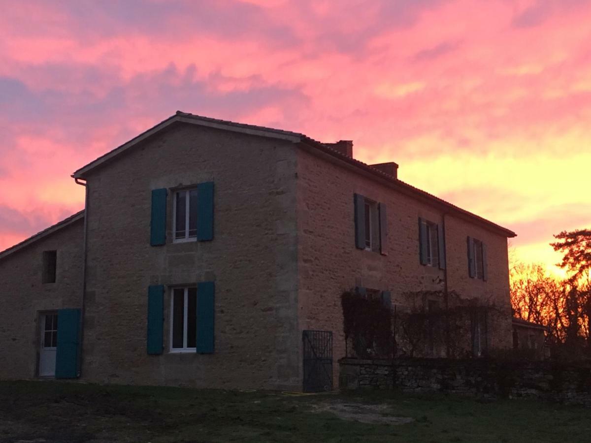 Gites Les Demeures De Valette Azay-le-Brule Buitenkant foto